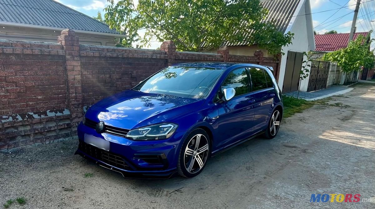 2019' Volkswagen Golf photo #1