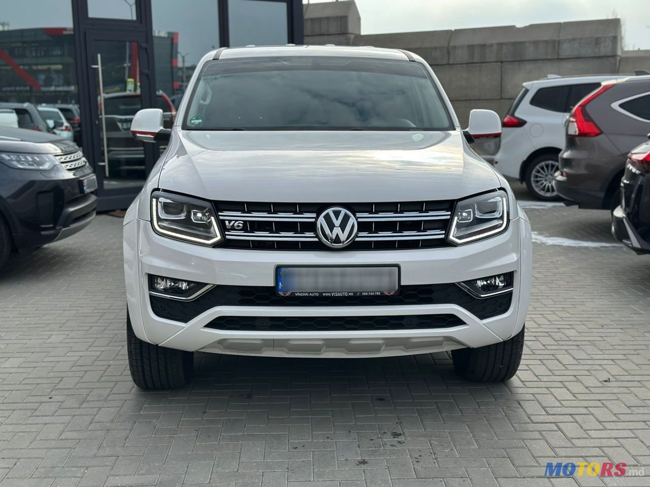 2018' Volkswagen Amarok photo #3