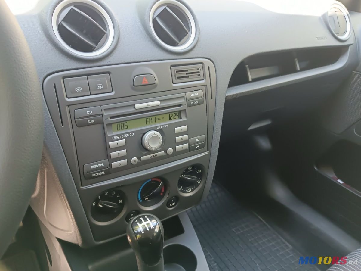 2010' Ford Fusion photo #4