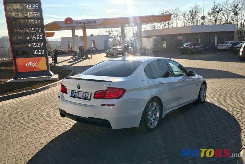 2011' BMW 5 photo #2