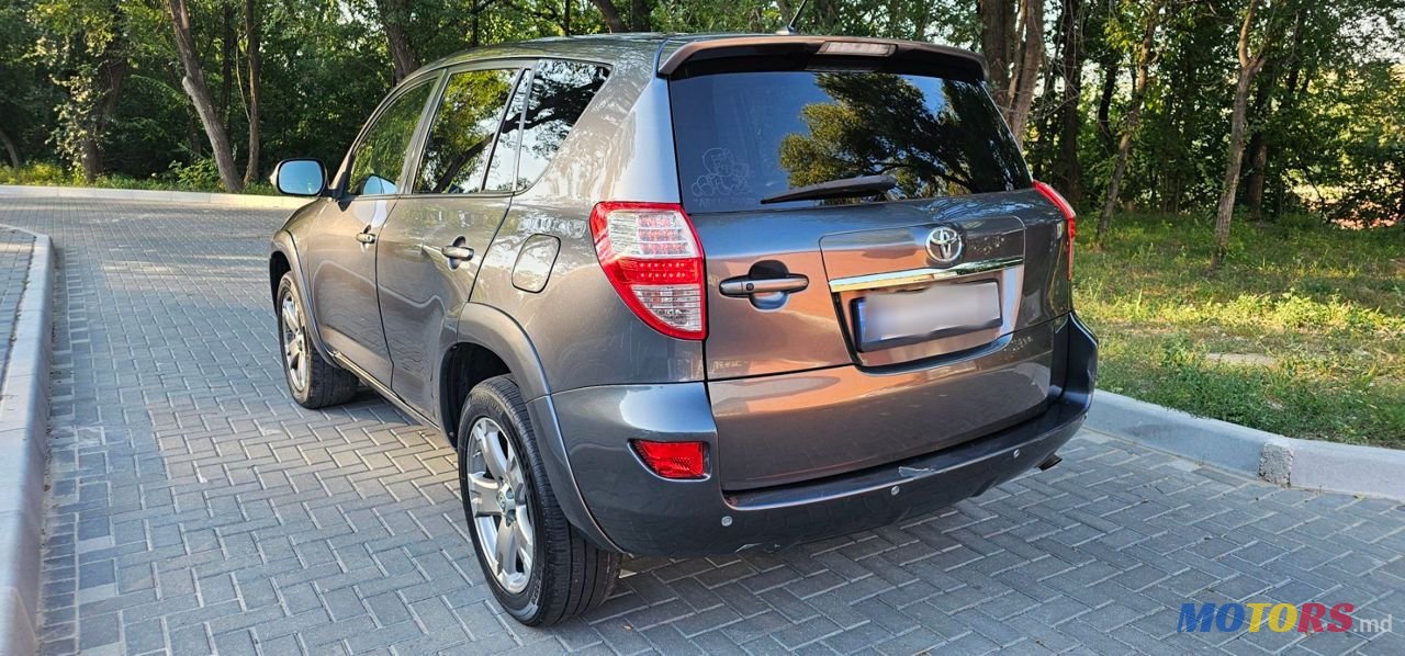 2010' Toyota RAV4 photo #4