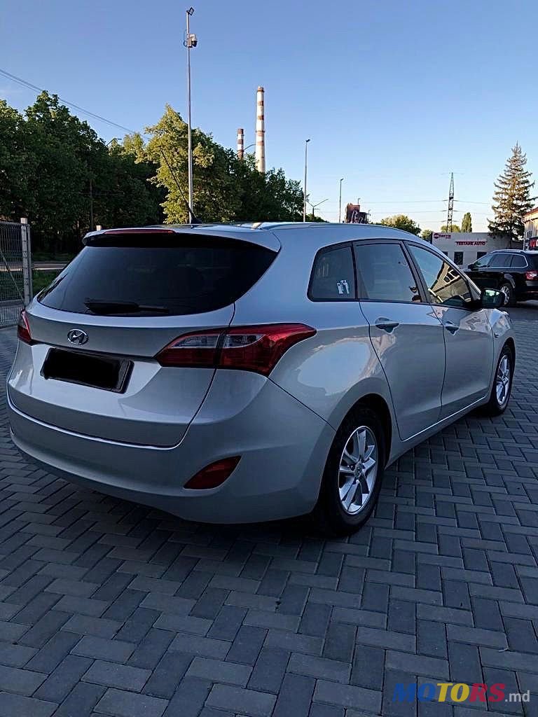 2012' Hyundai i30 photo #3