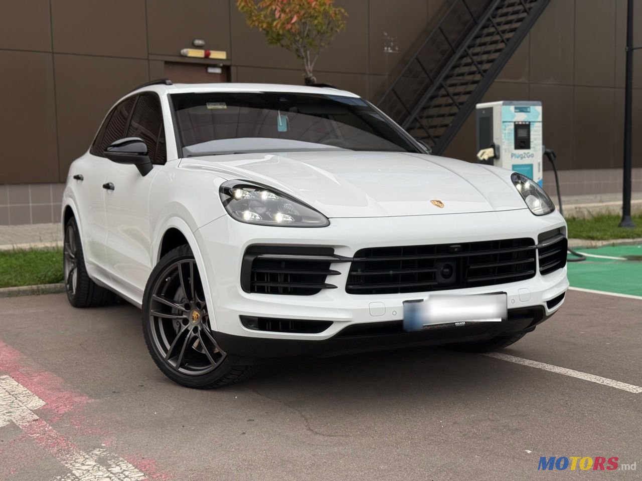 2018' Porsche Cayenne photo #3