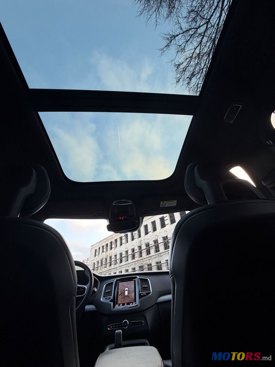 2021' Volvo XC90 photo #6