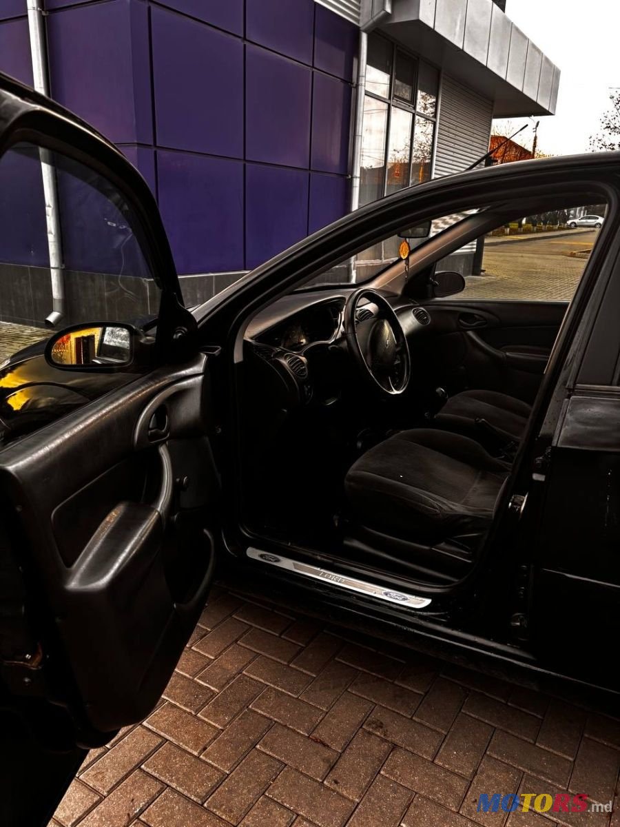 2000' Ford Focus photo #5