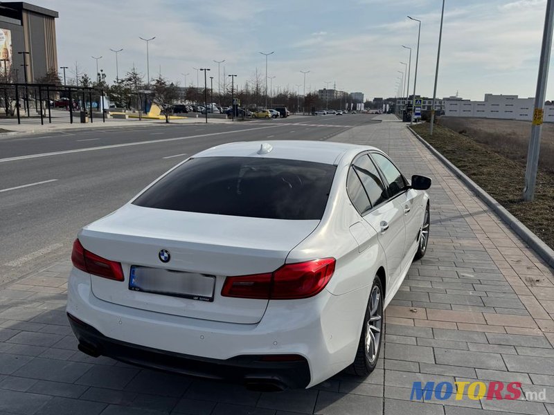 2017' BMW 5 Series photo #4