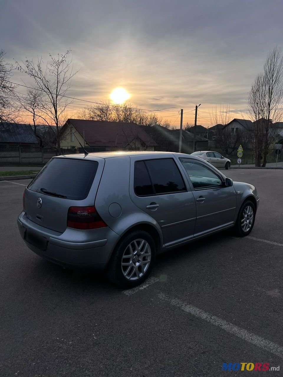 2003' Volkswagen Golf photo #6