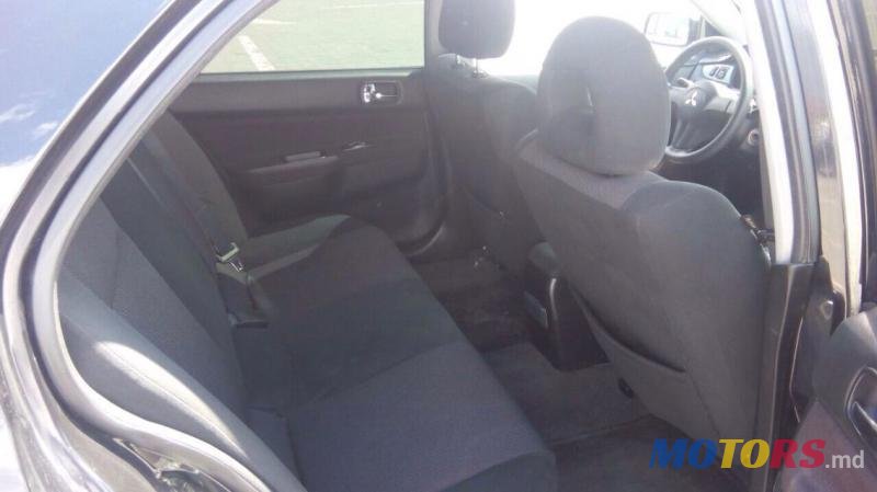 2006' Mitsubishi Lancer photo #4