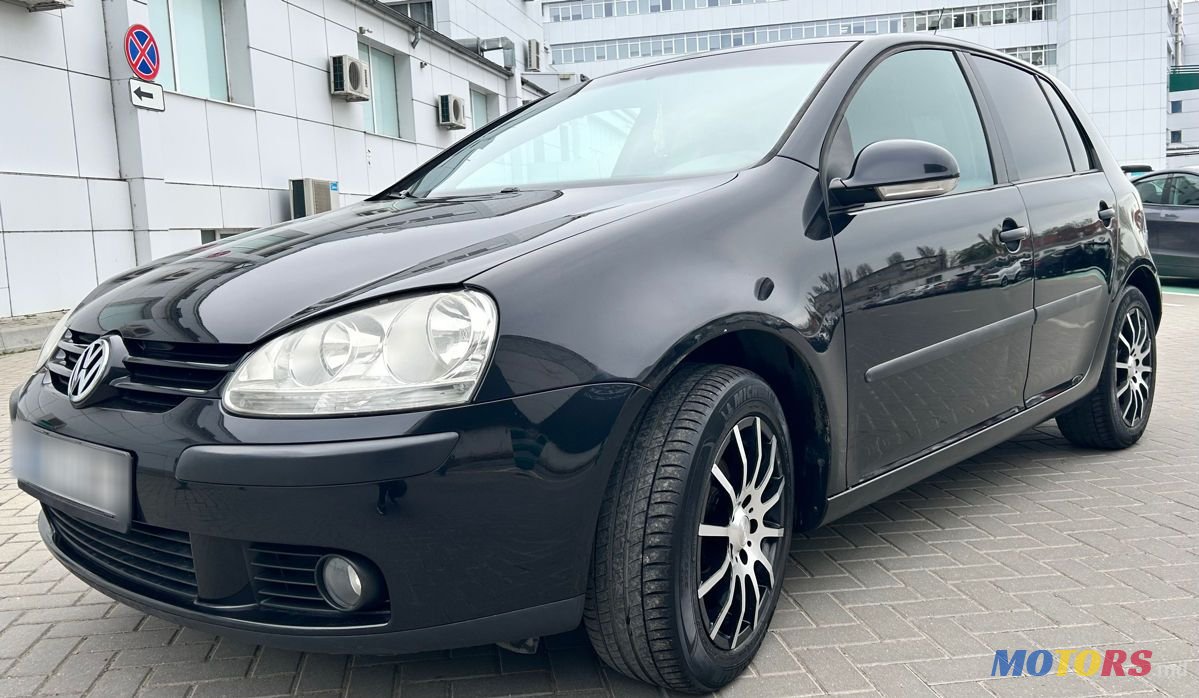 2008' Volkswagen Golf photo #6
