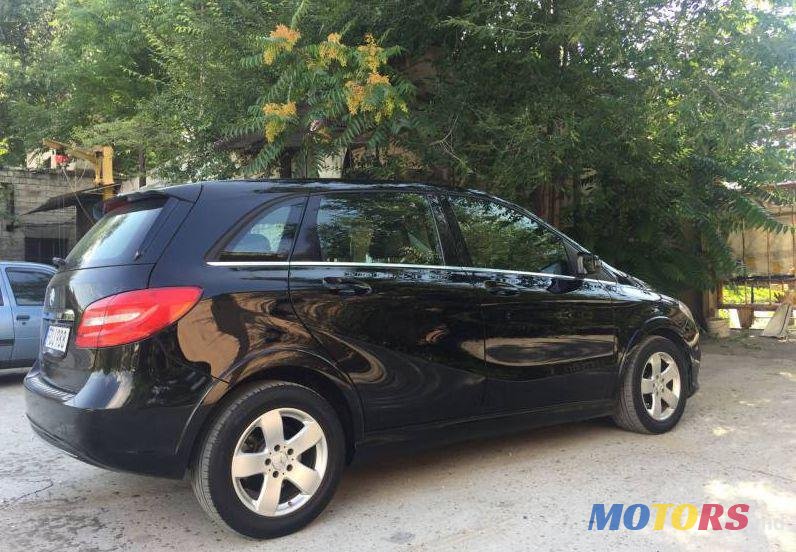 2014' Mercedes-Benz B photo #1