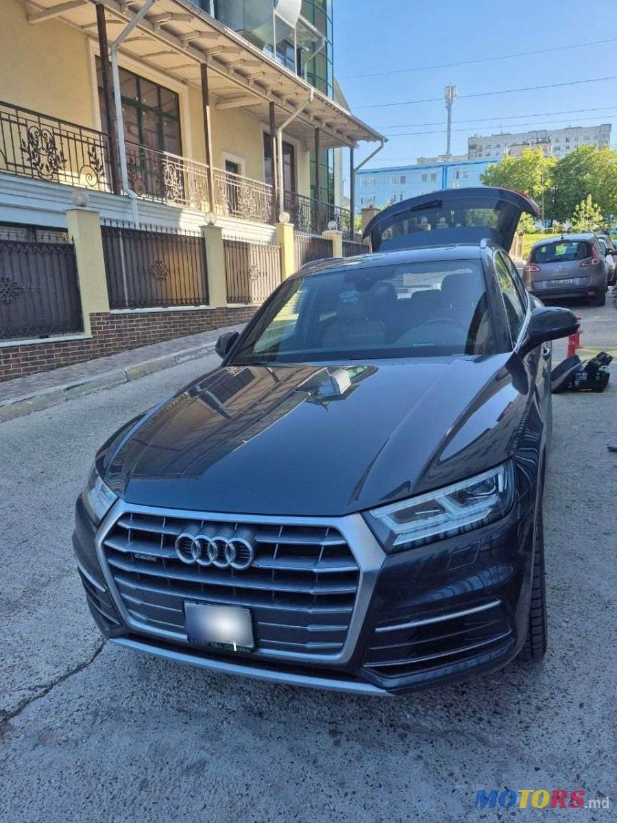 2019' Audi Q5 photo #1