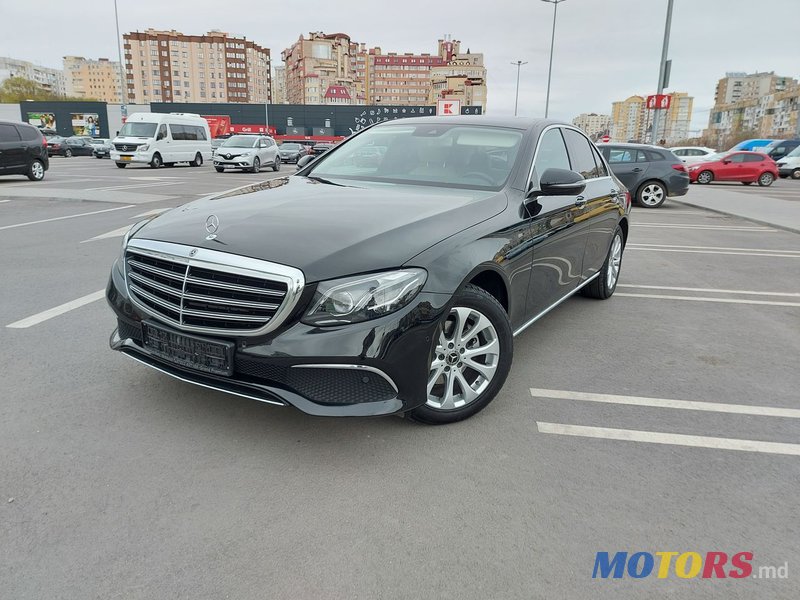 2017' Mercedes-Benz E Класс photo #1