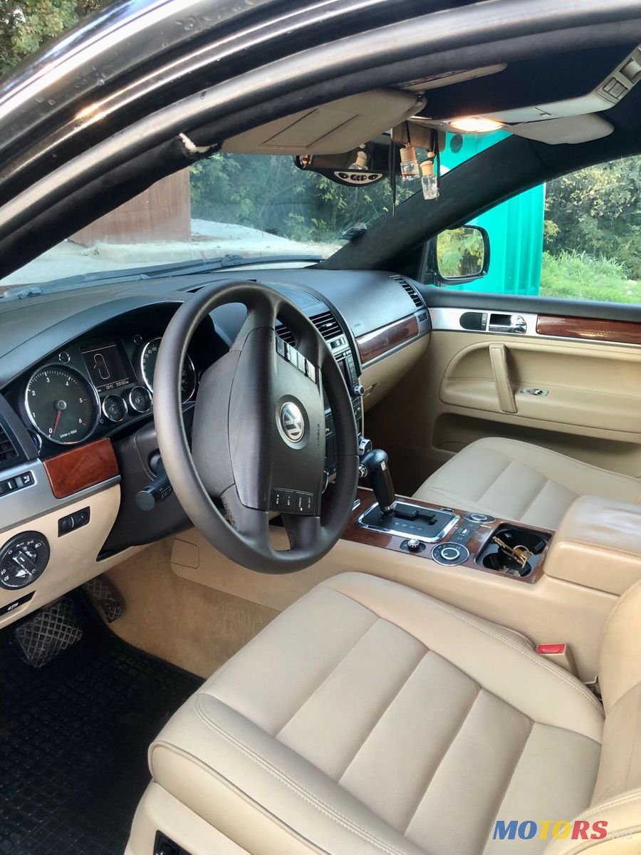 2006' Volkswagen Touareg photo #6