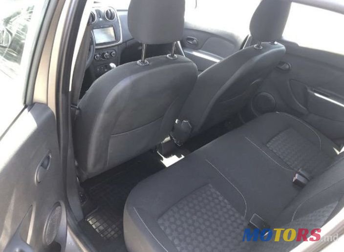 2014' Dacia Logan Mcv photo #4