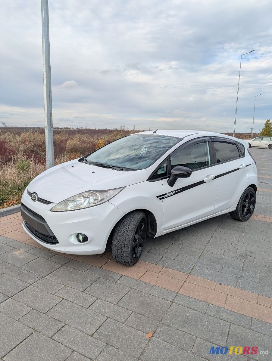 2009' Ford Fiesta photo #1