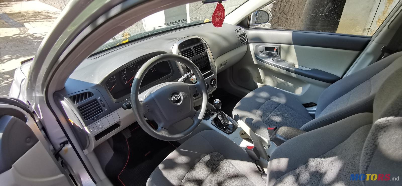 2005' Kia Cerato photo #3