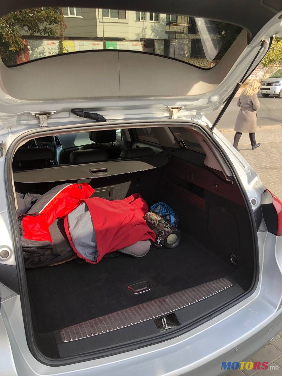 2010' Opel Astra photo #6