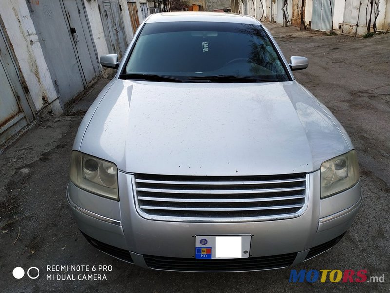 2001' Volkswagen Passat photo #4