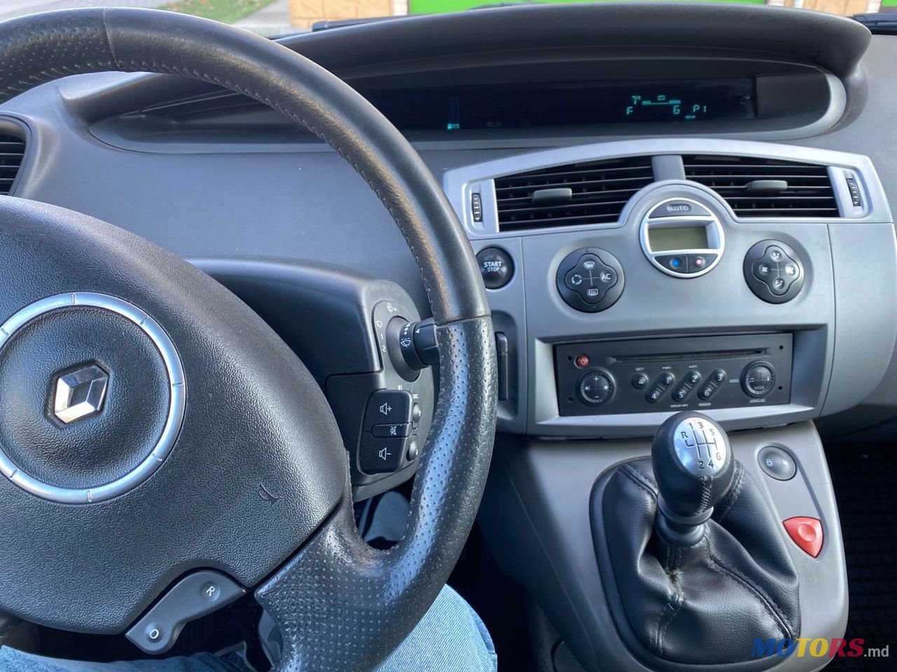 2007' Renault Grand Scenic photo #6