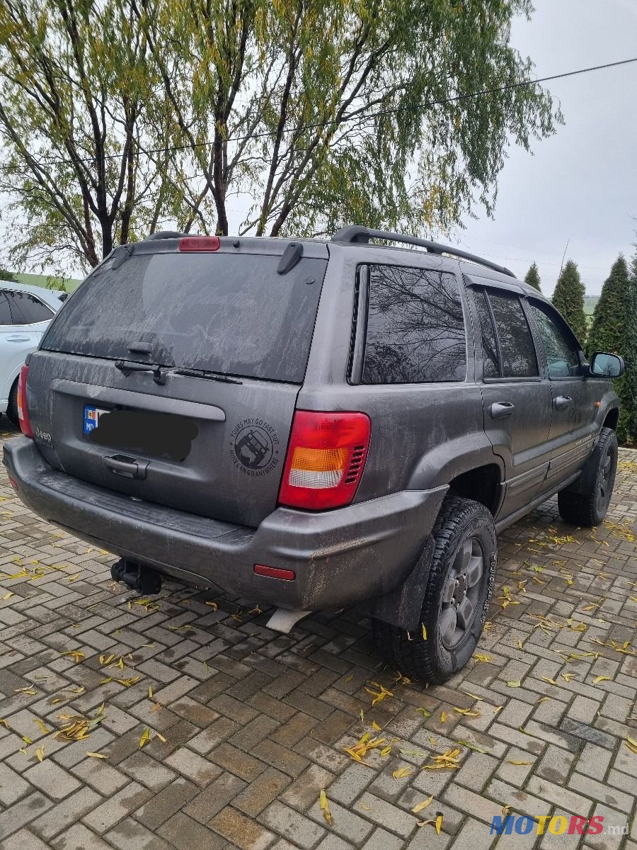 2004' Jeep Grand Cherokee photo #2
