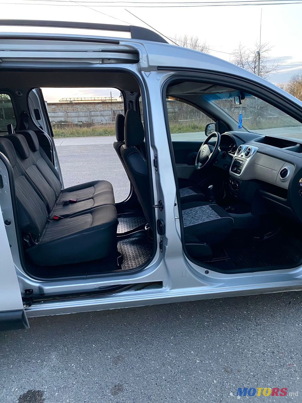 2013' Dacia Dokker photo #6