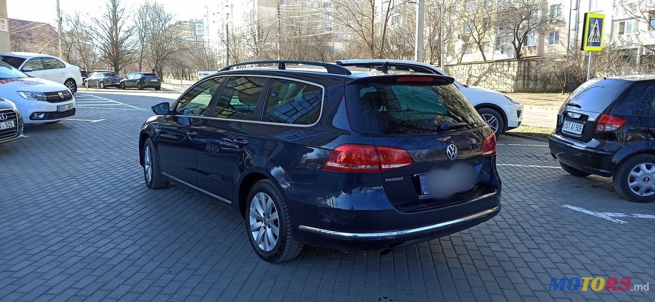 2012' Volkswagen Passat photo #3