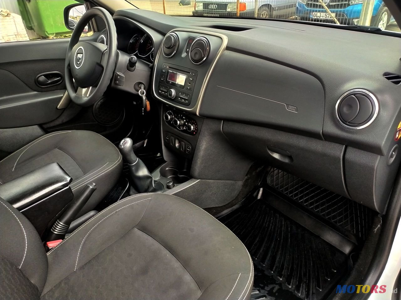 2015' Dacia Logan photo #6