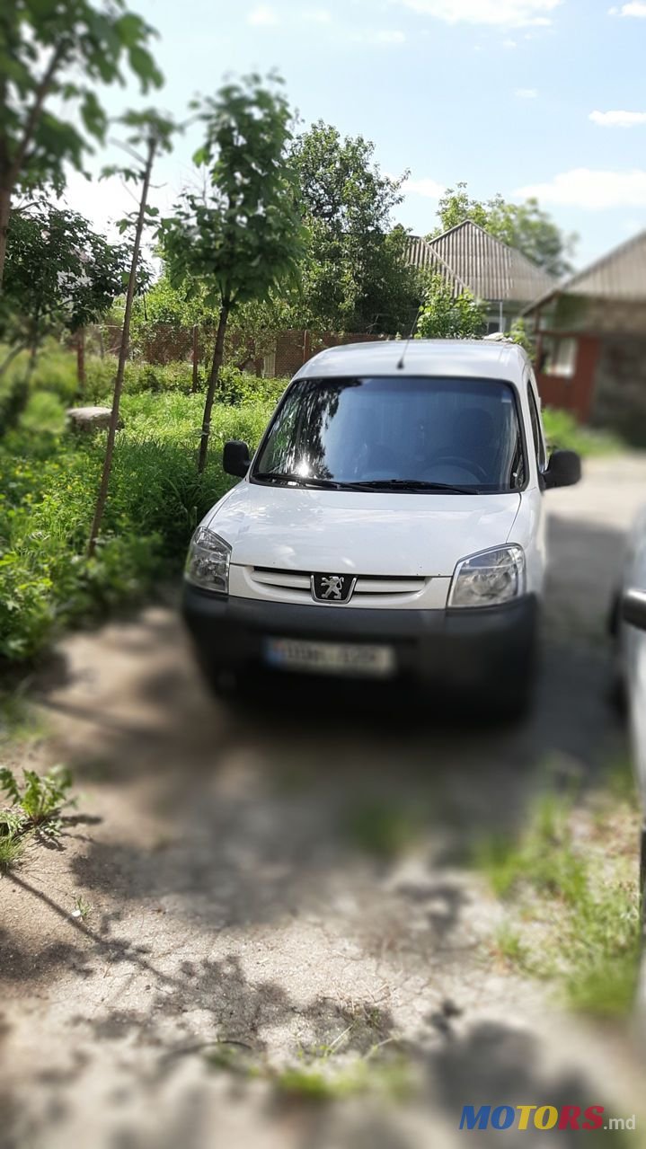 2003' Peugeot Partner photo #2