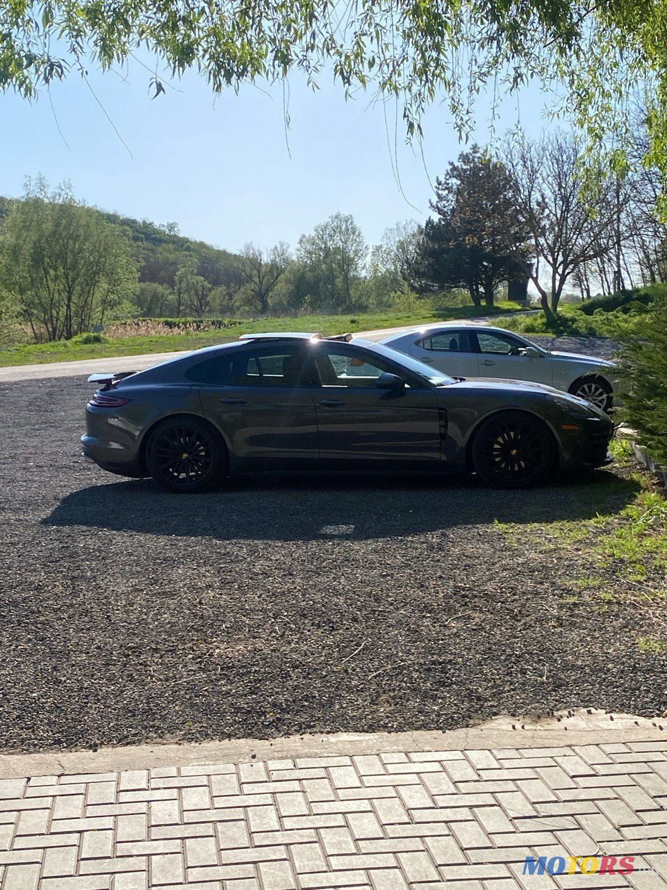 2017' Porsche Panamera photo #3