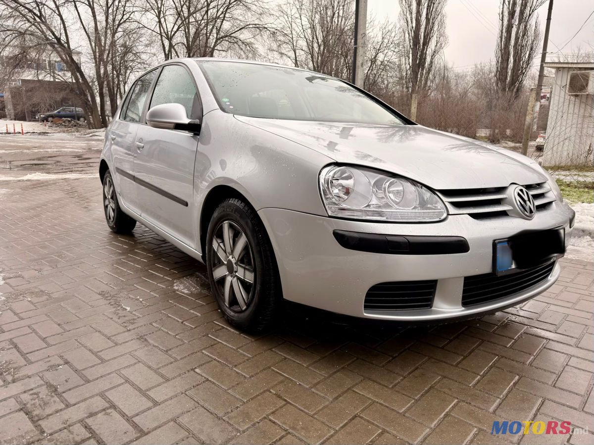 2005' Volkswagen Golf photo #1