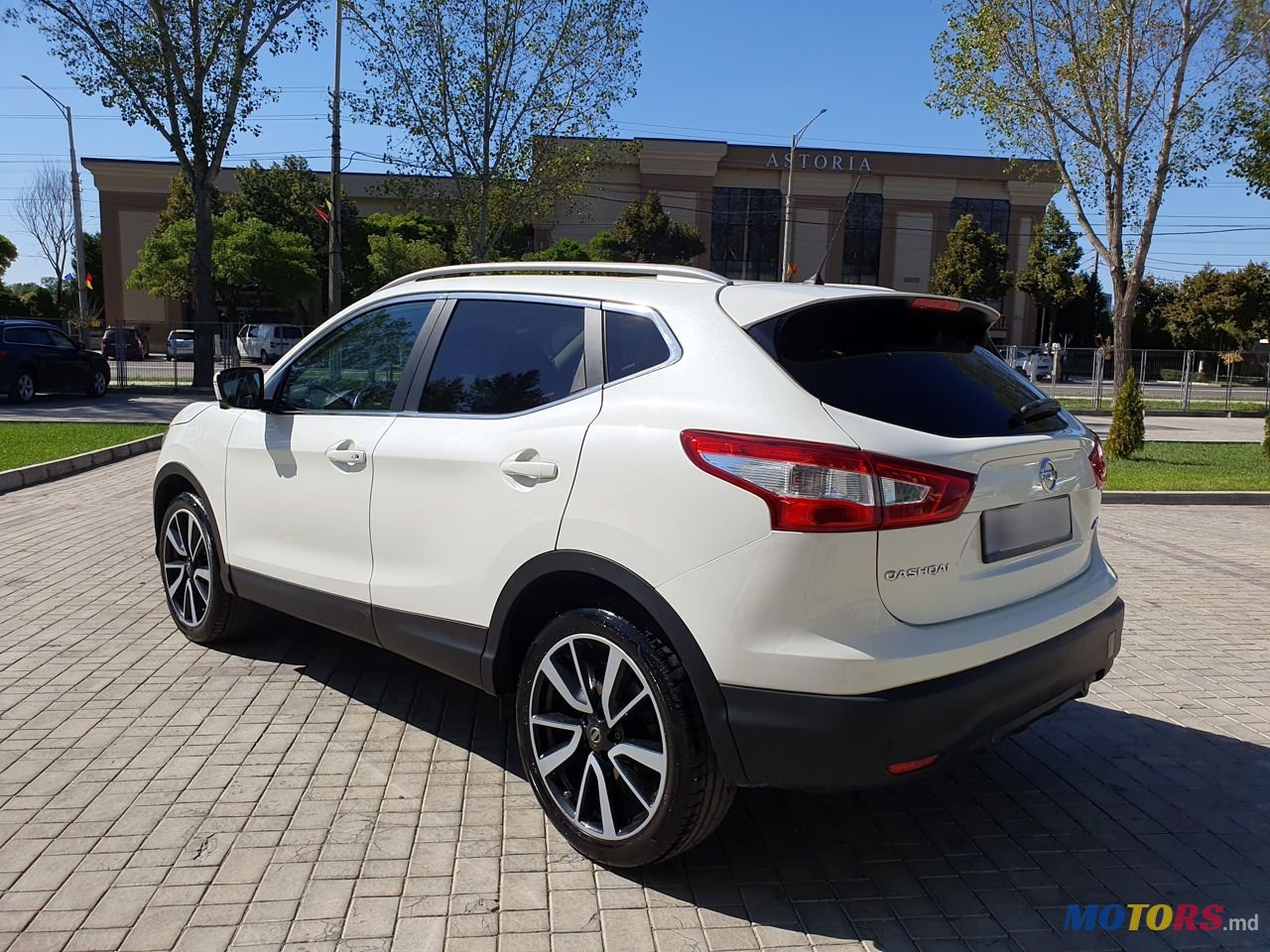2015' Nissan Qashqai photo #2