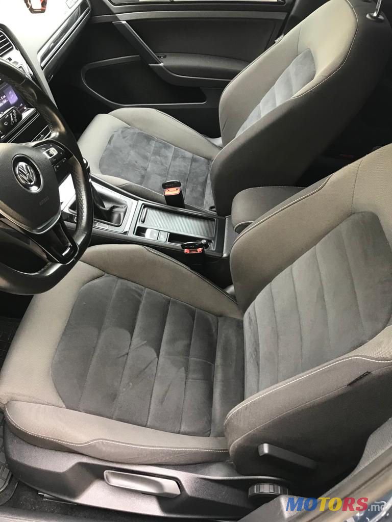 2013' Volkswagen Golf photo #4