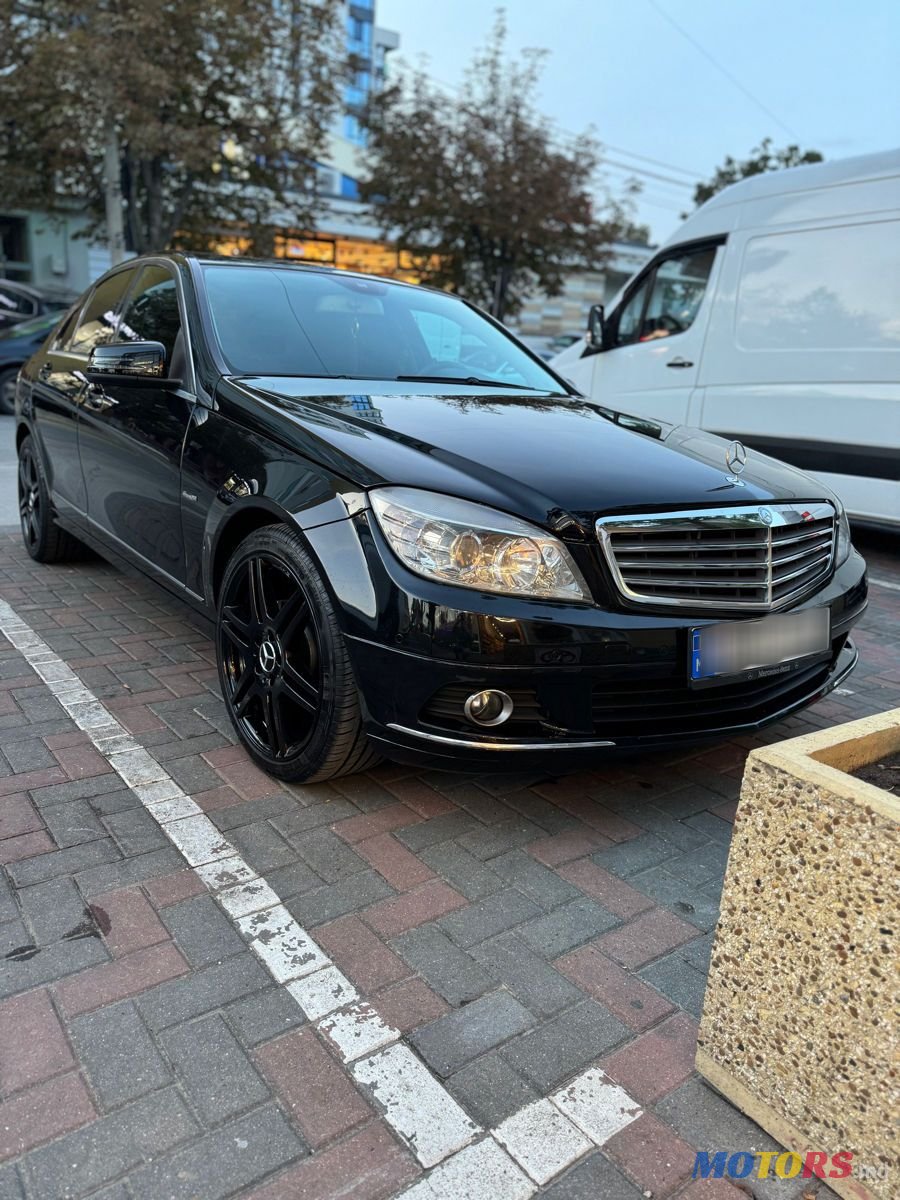 2007' Mercedes-Benz C-Class photo #2