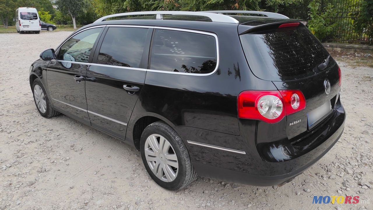2007' Volkswagen Passat photo #6