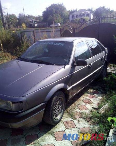 1993' Volkswagen Passat photo #1