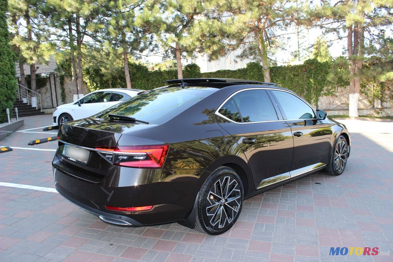 2019' Skoda Superb photo #6