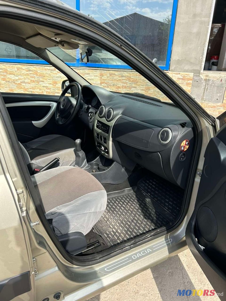 2012' Dacia Logan Mcv photo #6