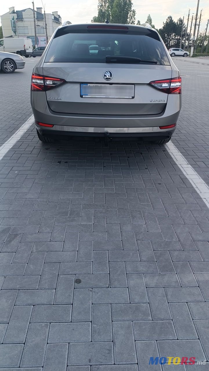 2017' Skoda Superb photo #6