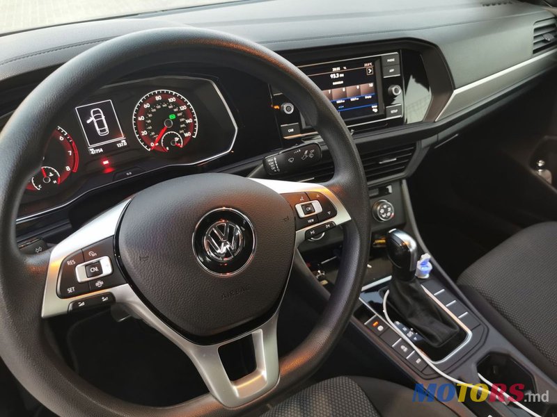 2019' Volkswagen Jetta photo #5