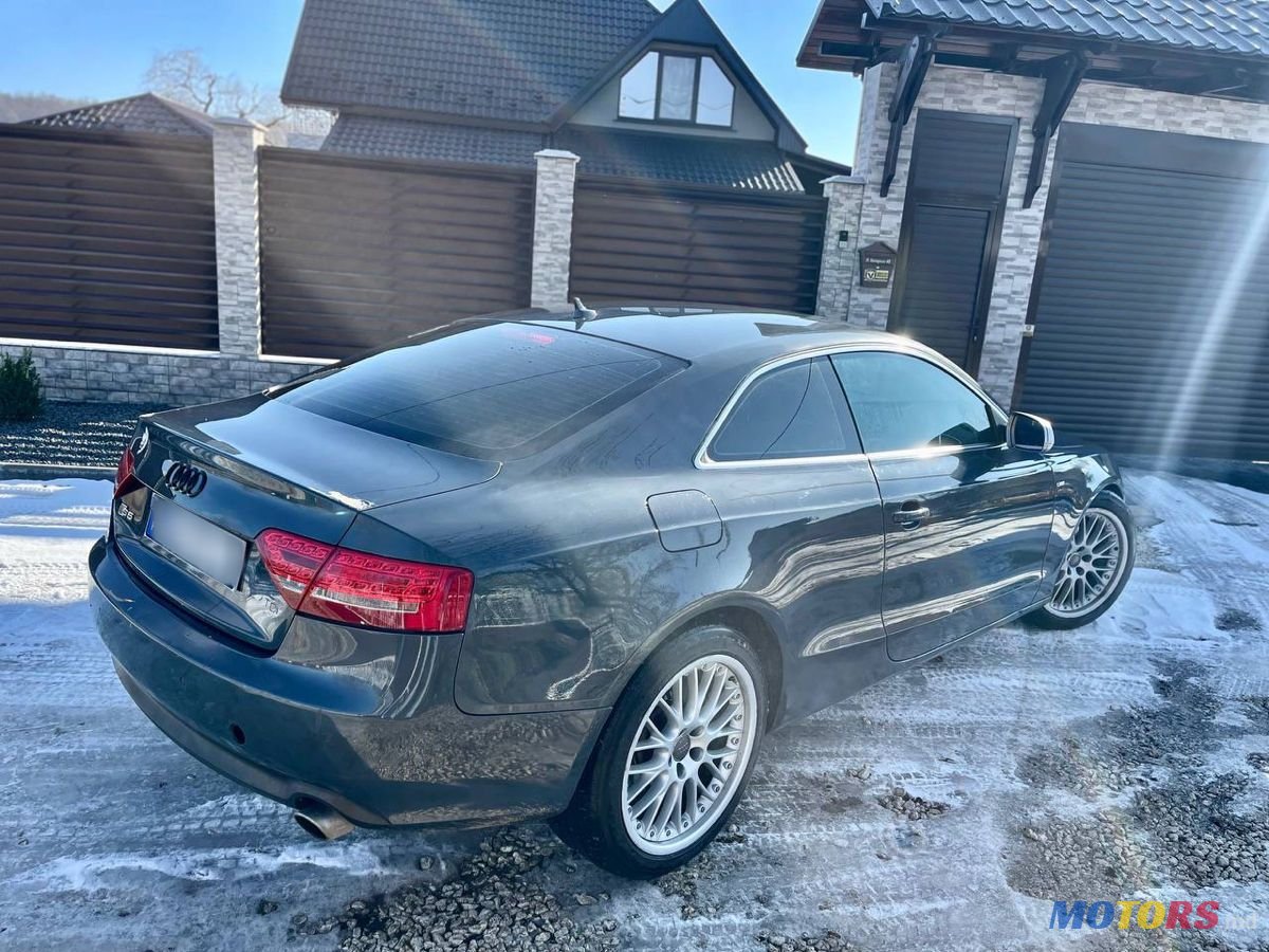 2010' Audi A5 photo #5