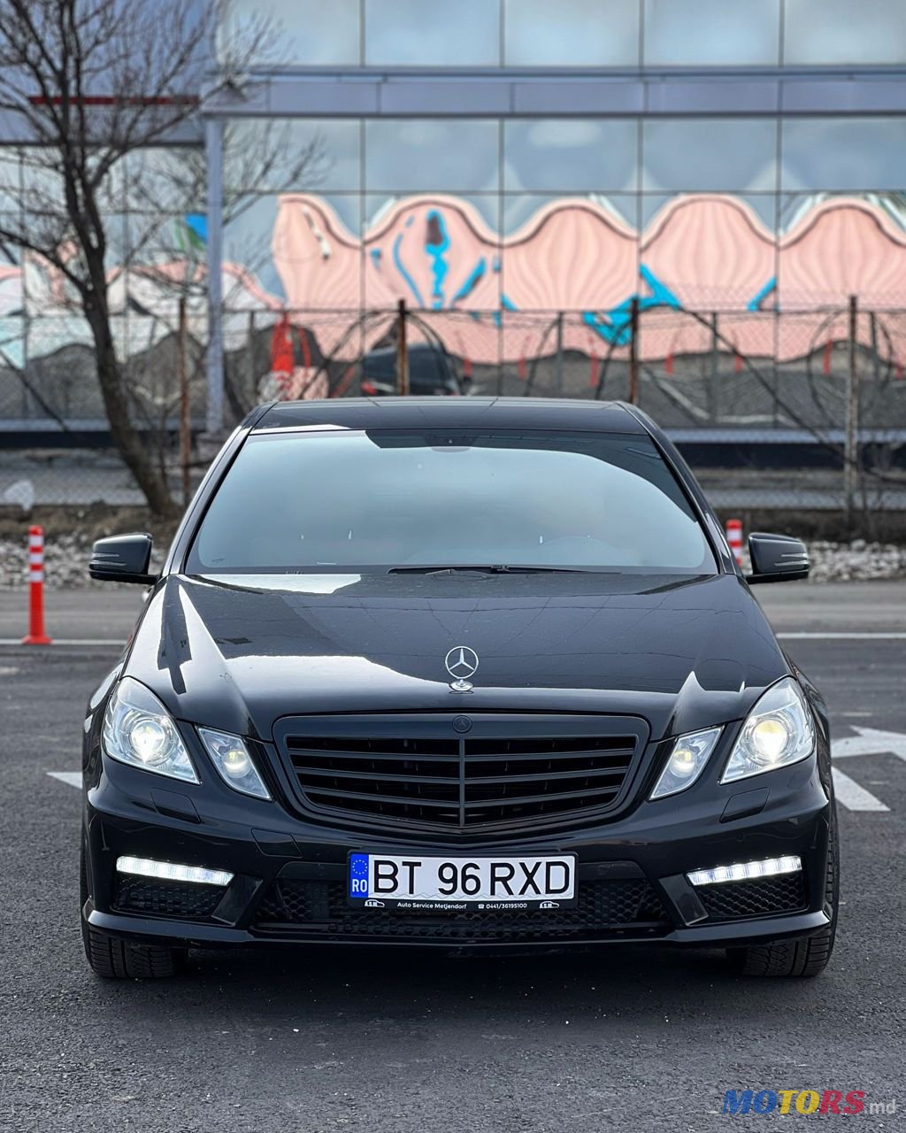 2009' Mercedes-Benz E Класс photo #2
