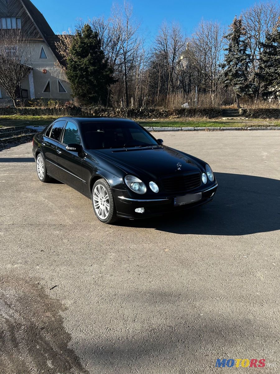 2006' Mercedes-Benz E-Class photo #1