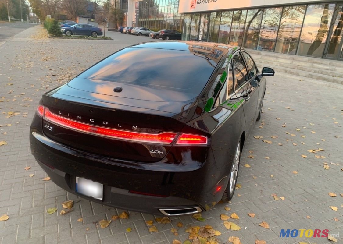 2016' Lincoln MKZ photo #4