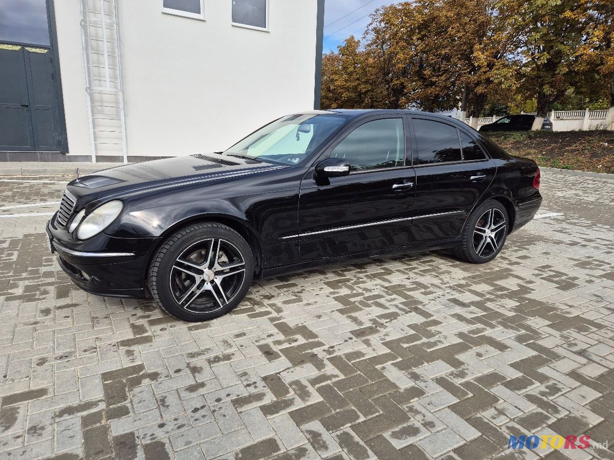 2005' Mercedes-Benz E-Class photo #4