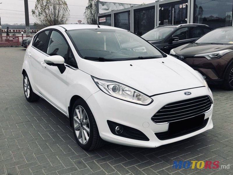 2016' Ford Fiesta photo #2