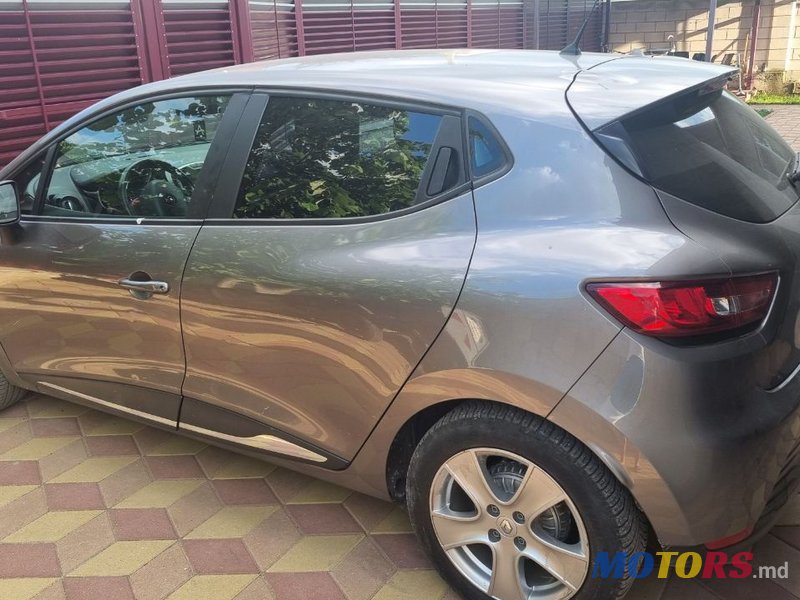 2016' Renault Clio photo #4