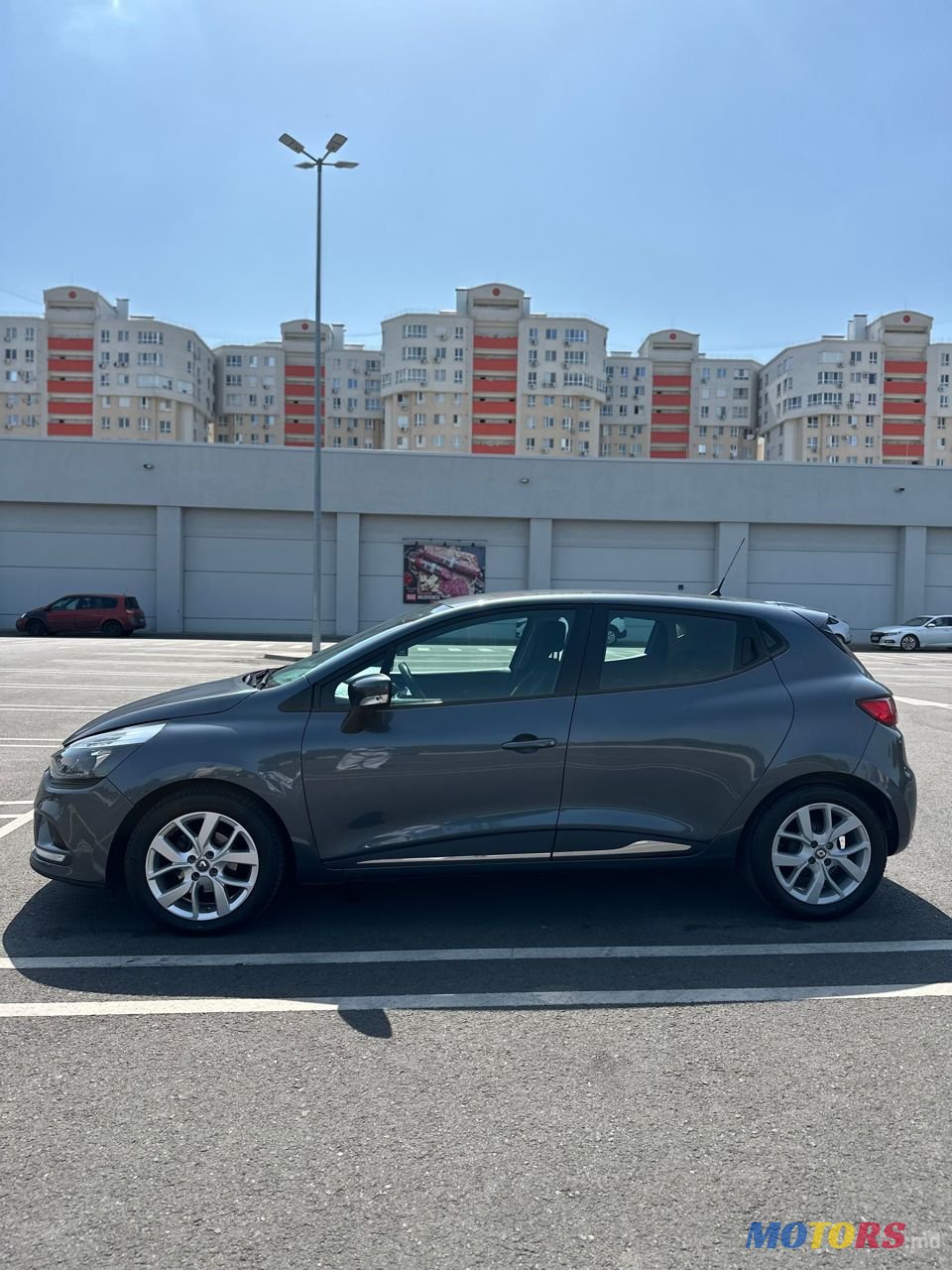 2016' Renault Clio photo #3