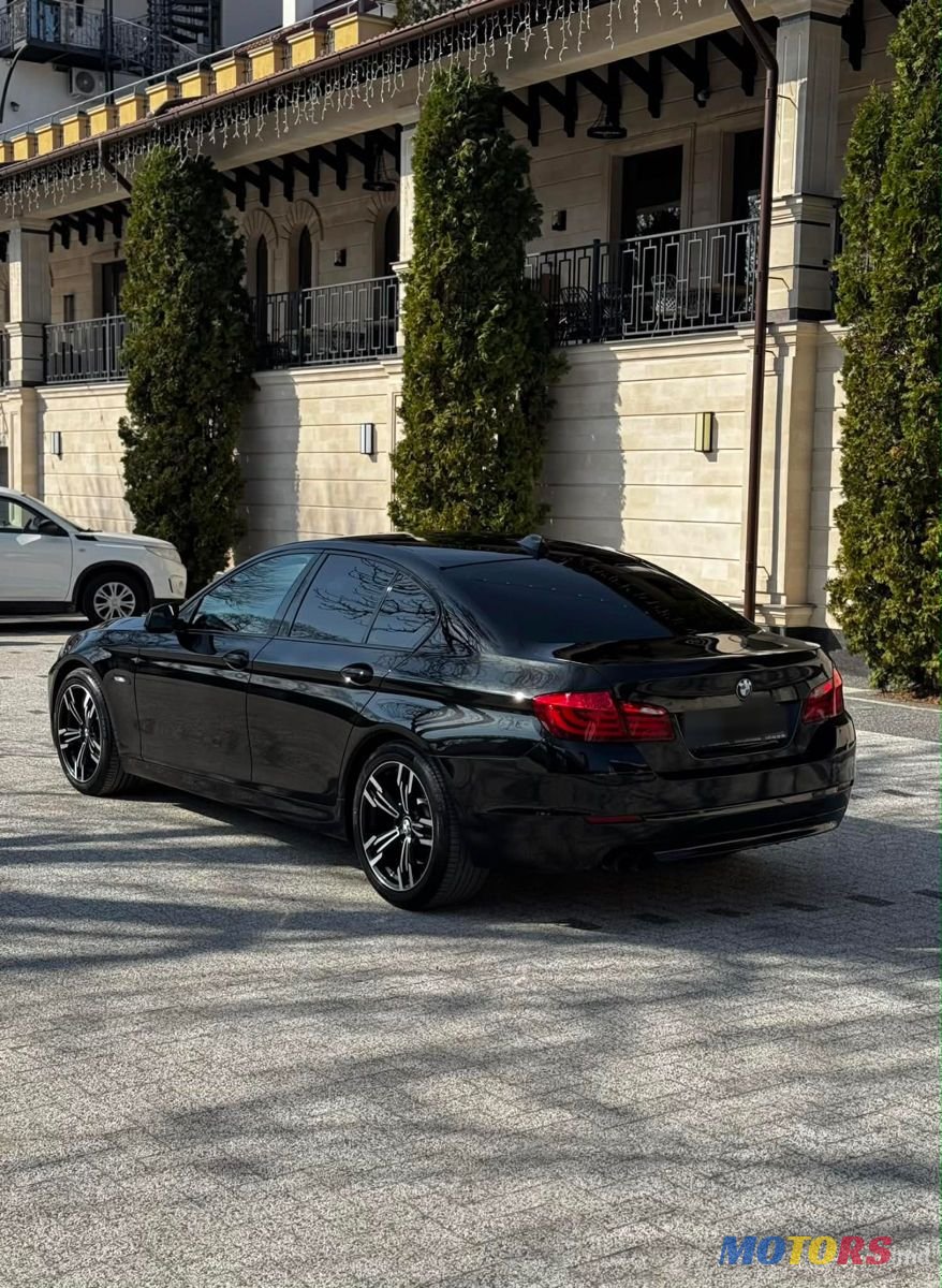 2012' BMW 5 Series photo #3