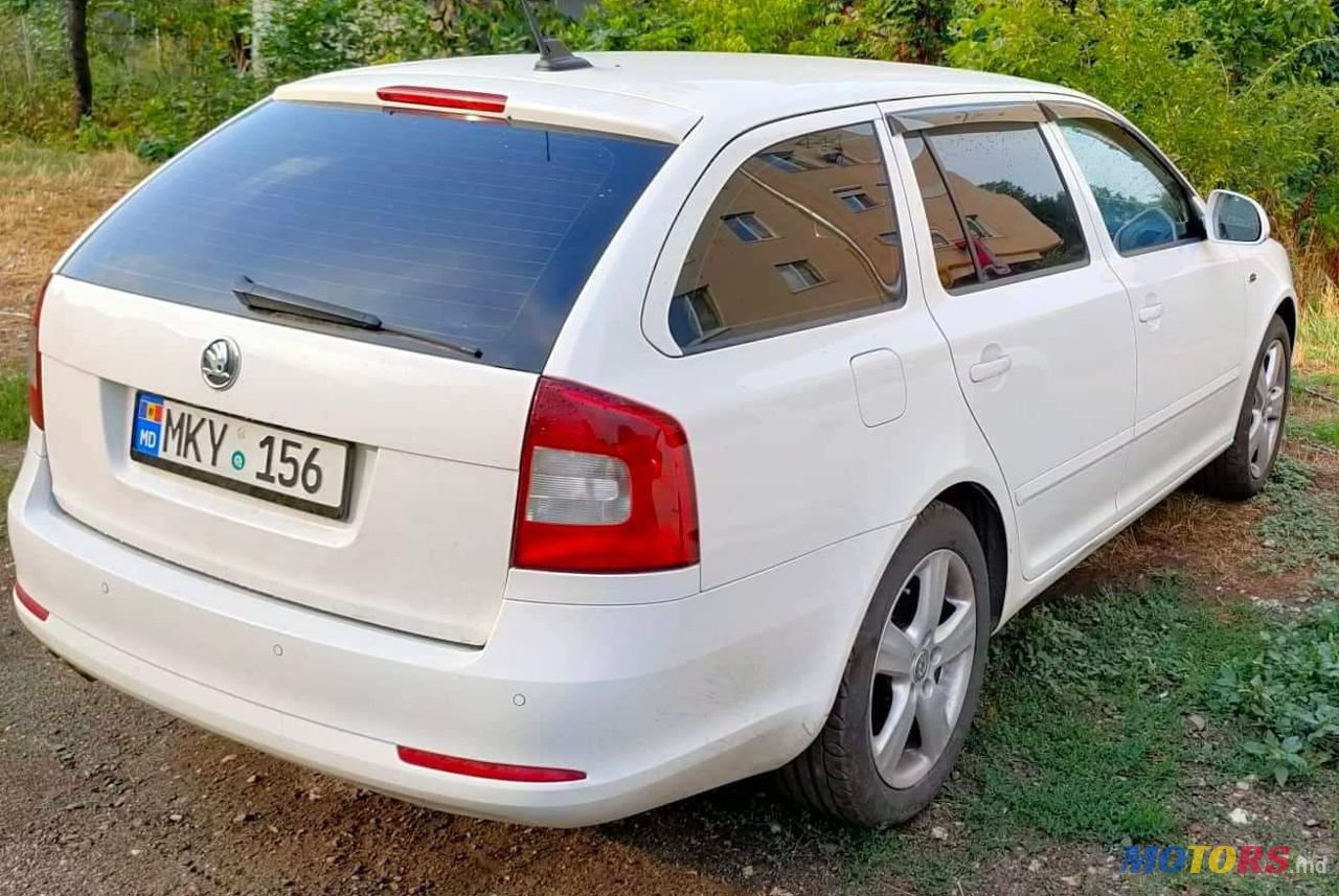 2009' Skoda Octavia photo #3