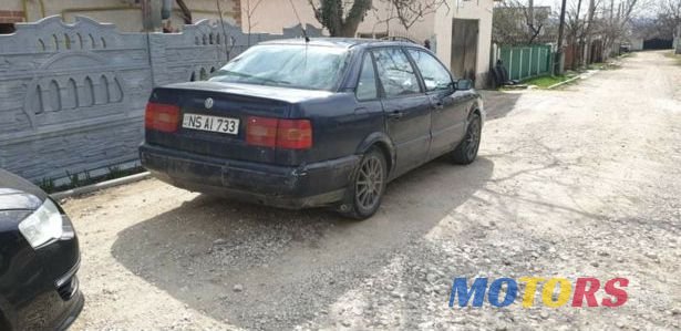 1994' Volkswagen Passat photo #3